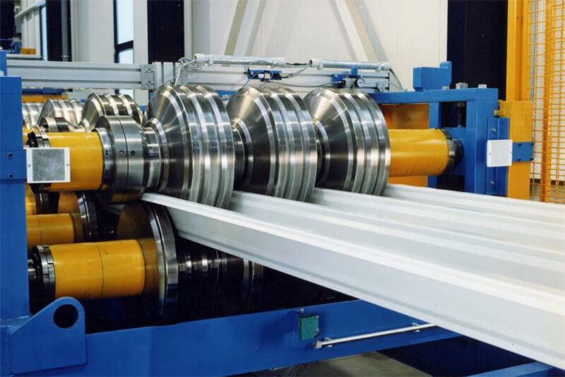 The profiling is what matters : WMG supplies various systems for the efficient profiling of structural elements. The profiling is what matters : WMG supplies various systems for the efficient profiling of structural elements.