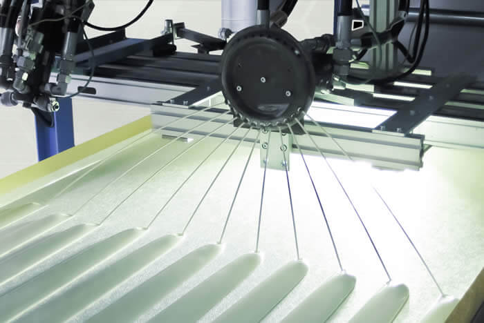 Revolutionary discharge system for continuous flexible and rigid foam applications Revolutionary discharge system for continuous flexible and rigid foam applications