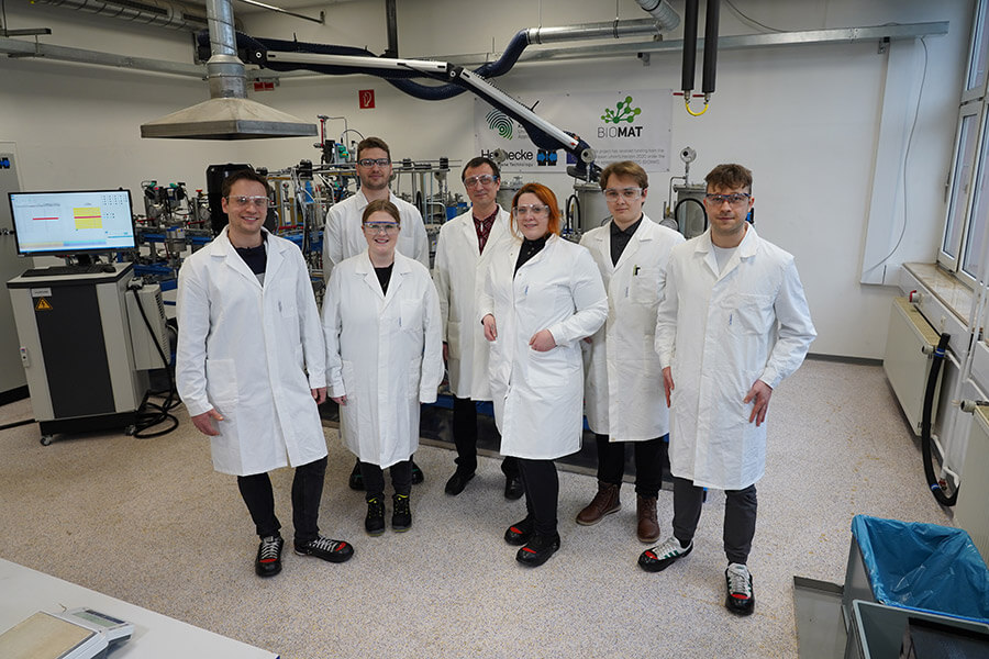 The BIOMAT team at Kaiserslautern University of Applied Sciences, Polymer Chemistry Working Group, led by Prof. PhD. Sergiy Grishchuk.